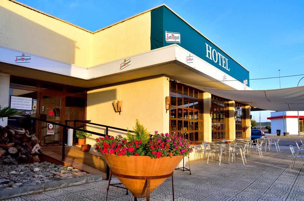 Hotel La Parada Ontígola Exterior photo